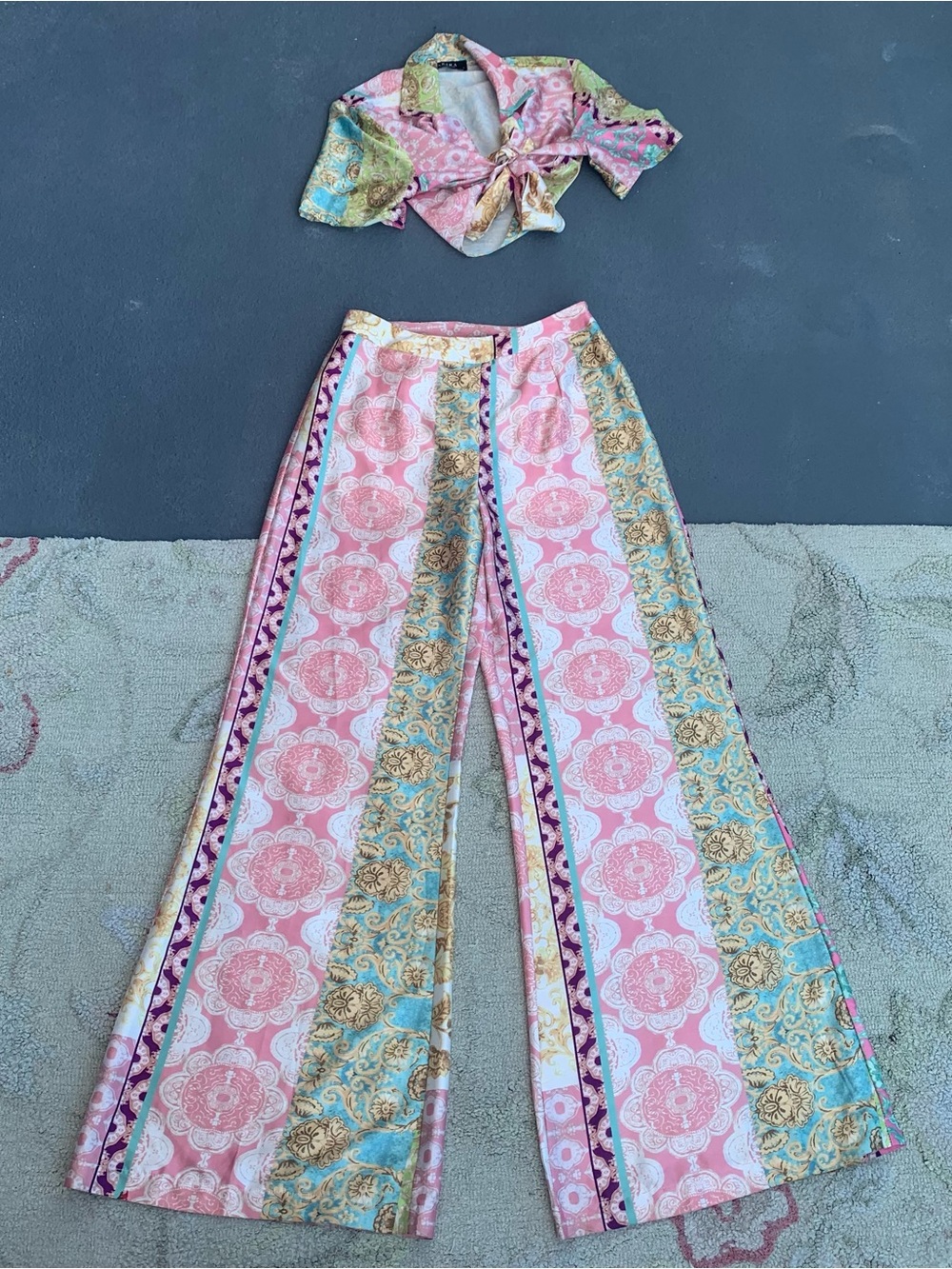 AKIRA 2-Piece Matching Set Printed Tie-Front Crop Top & Wide-Leg Pants Size M